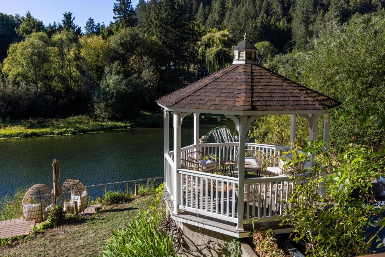 Boho Manor Hotel Monte Rio Exterior photo