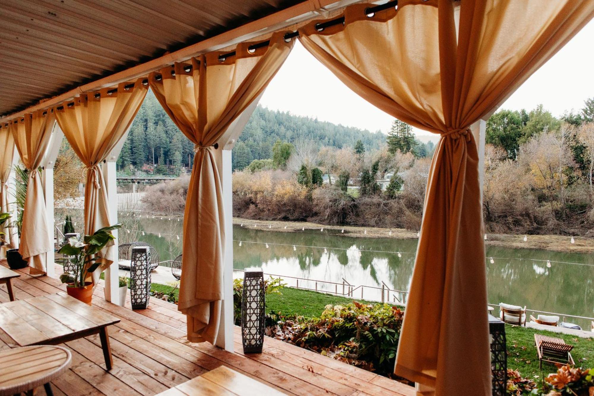 Boho Manor Hotel Monte Rio Exterior photo